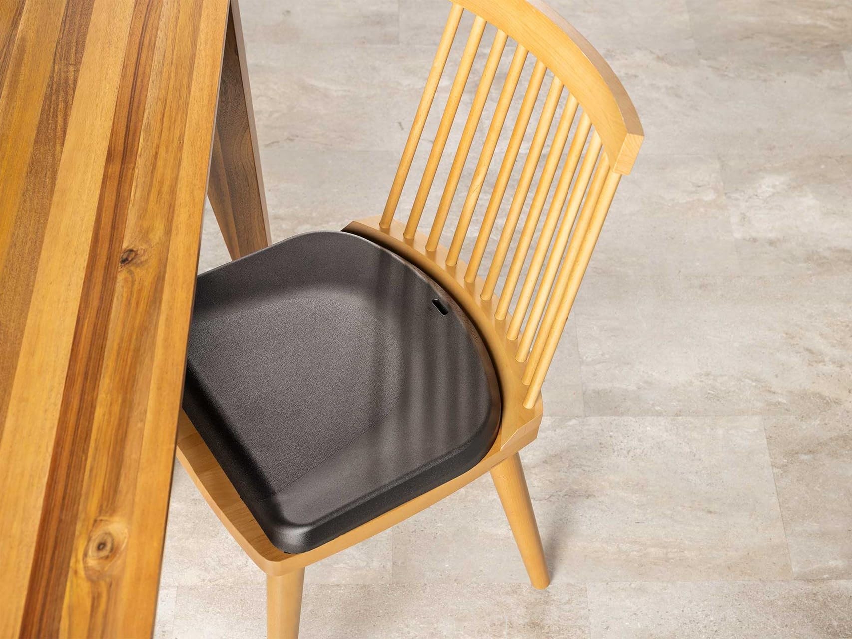 weathertech-81afs01-seat-cushion-portable-stadium-bleacher-cushion-17-2-x-15-4 image 2