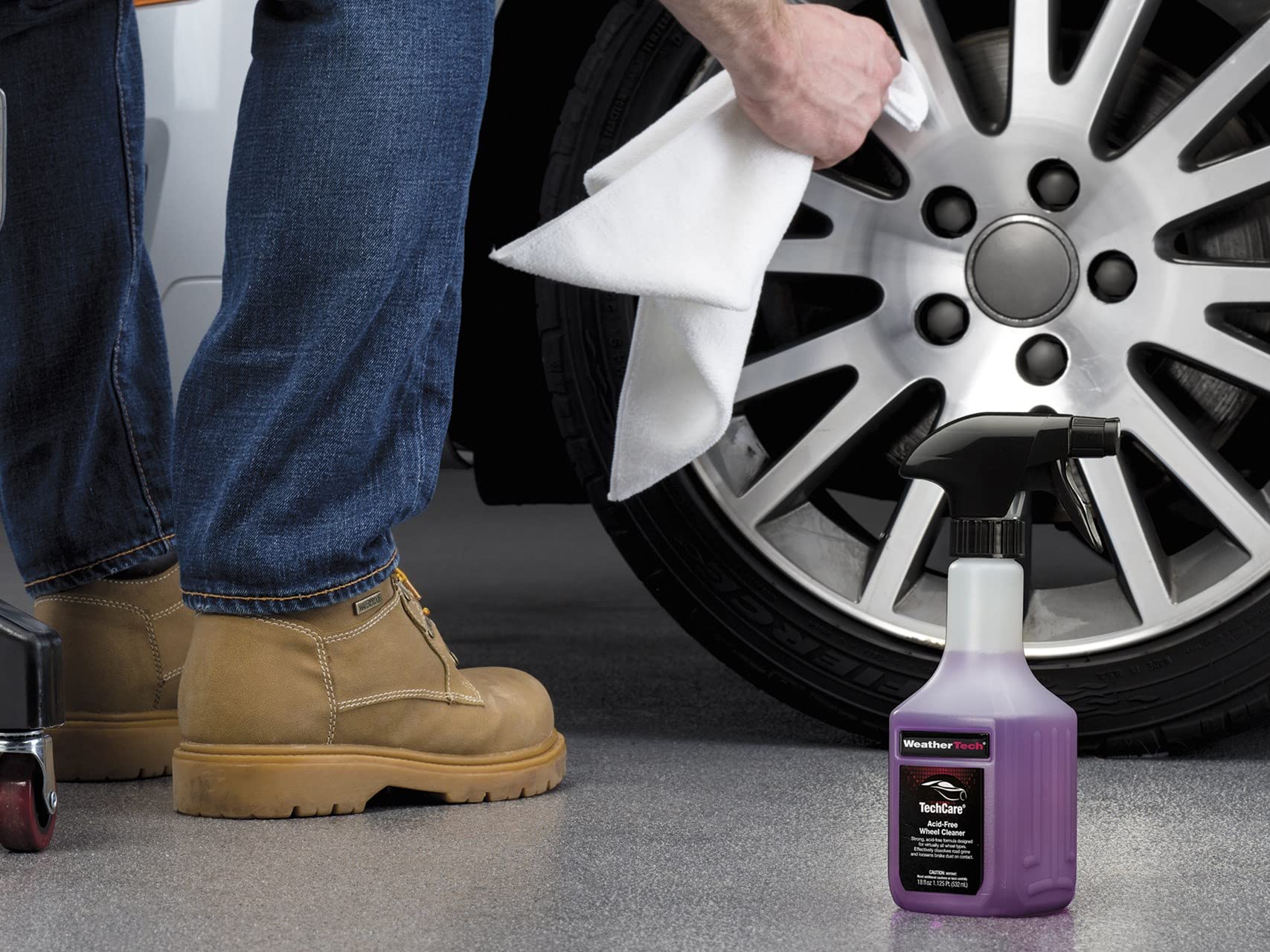 weathertech-techcare-acid-free-wheel-cleaner-18-oz image 3