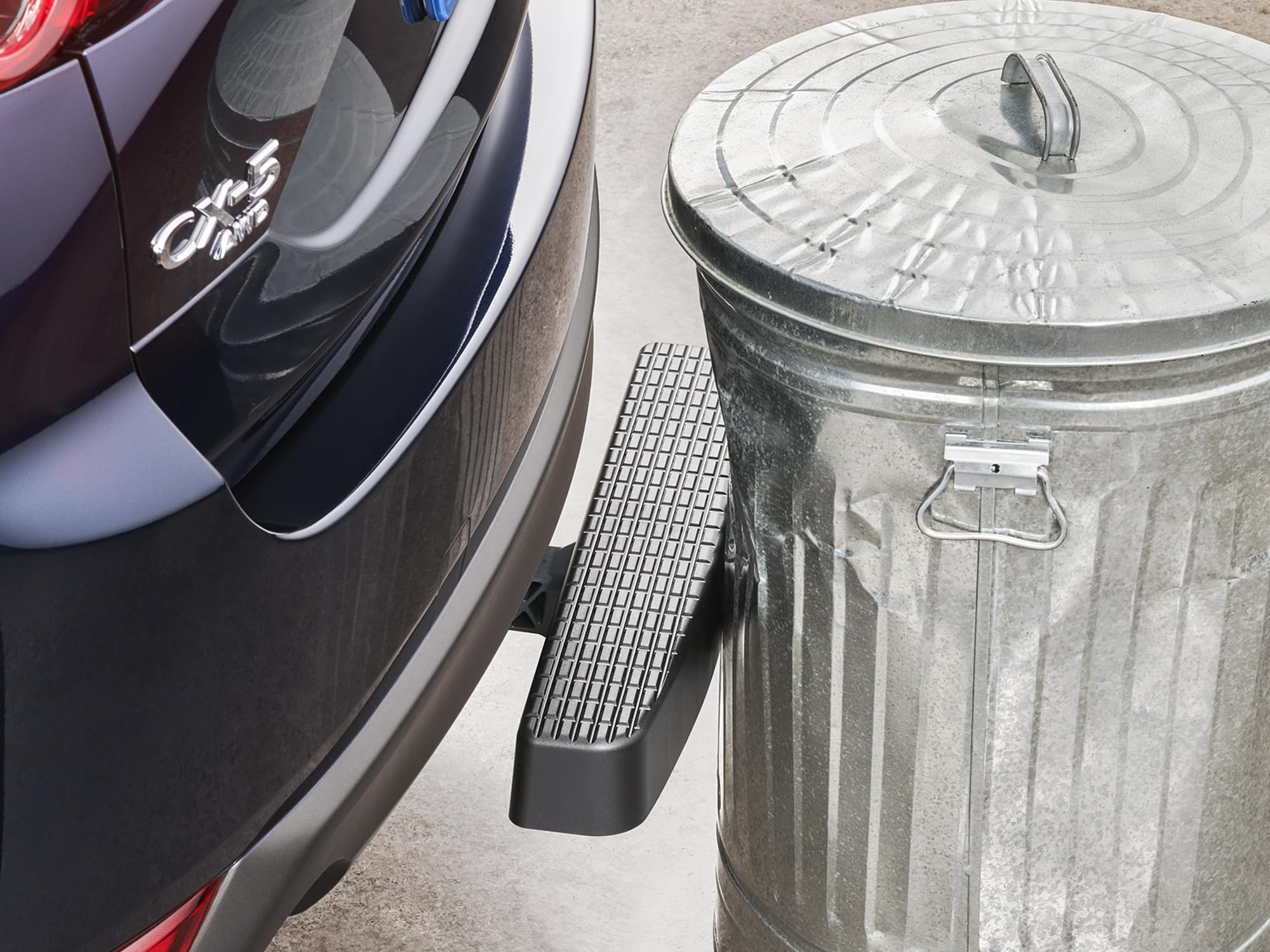 weathertech-bumpstep-xl-hitch-step-with-standard-plated-hardware-2-receiver-24-w image 8