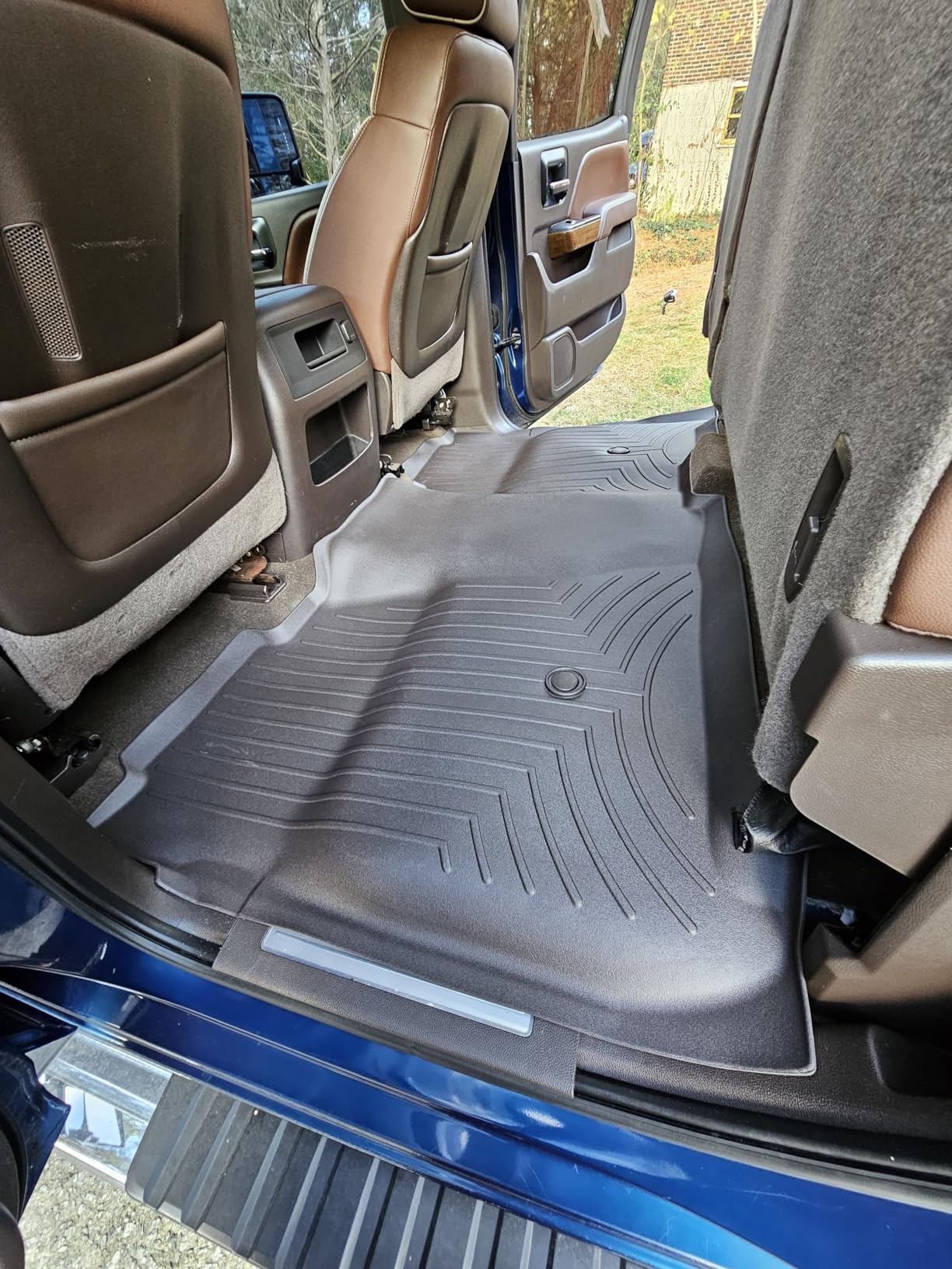 Great liners, but missing rear seat clip