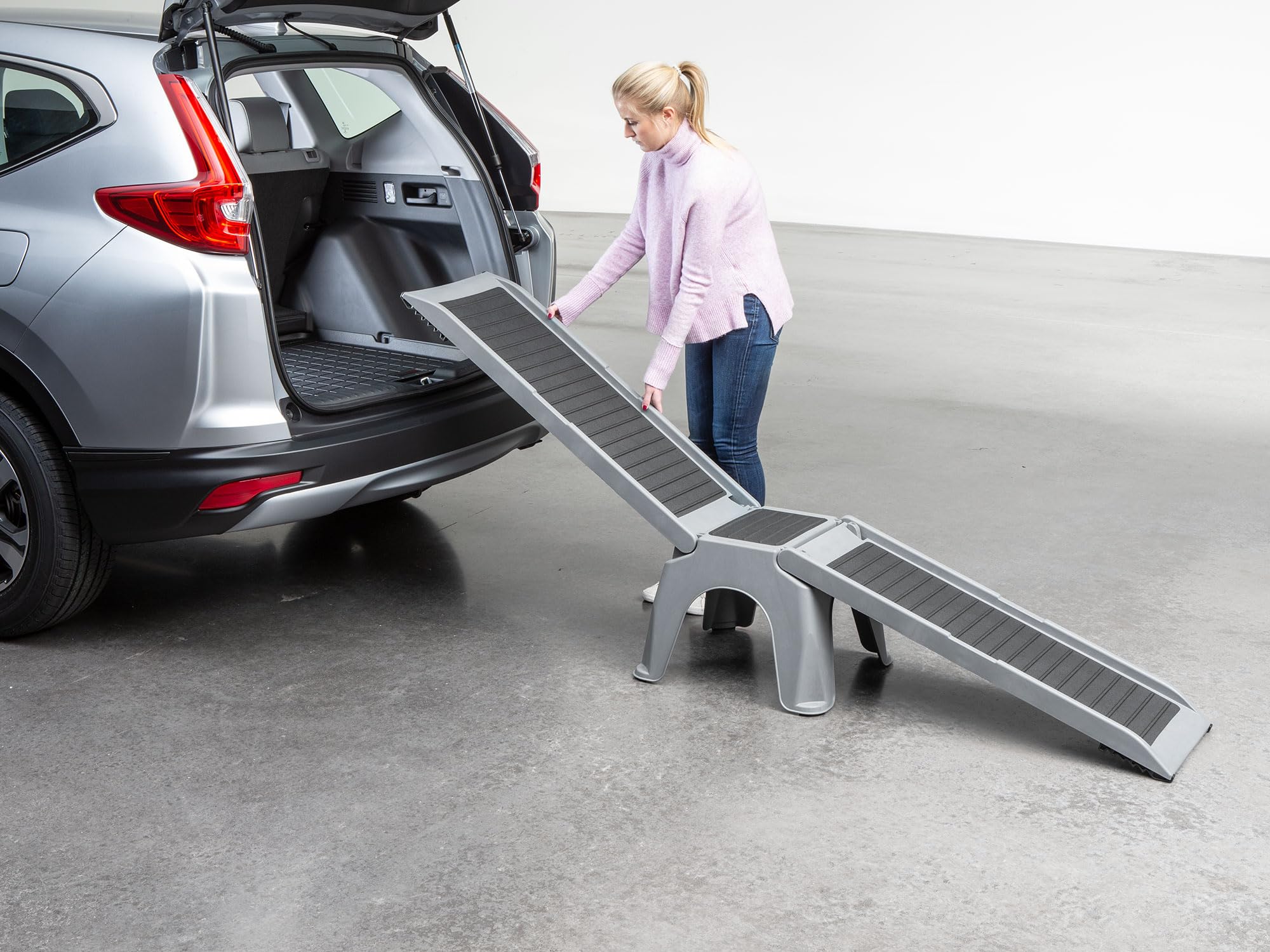 weathertech-easyramp-non-slip-dog-ramp-for-cars-trucks-suvs-supports-up-to-300-l image 4
