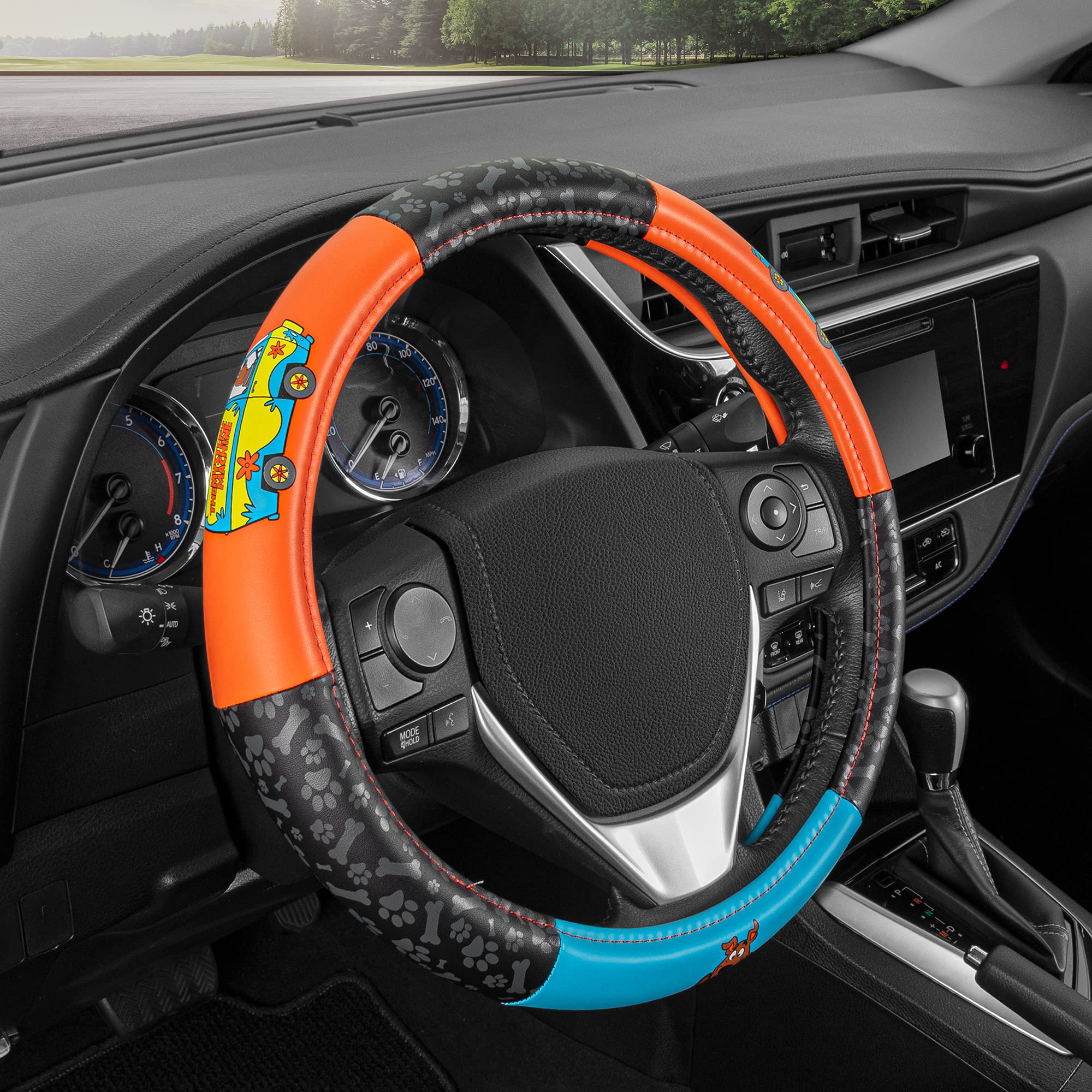 bdk-warner-bros-scooby-doo-mystery-machine-15-standard-size-car-steering-wheel-c image 1