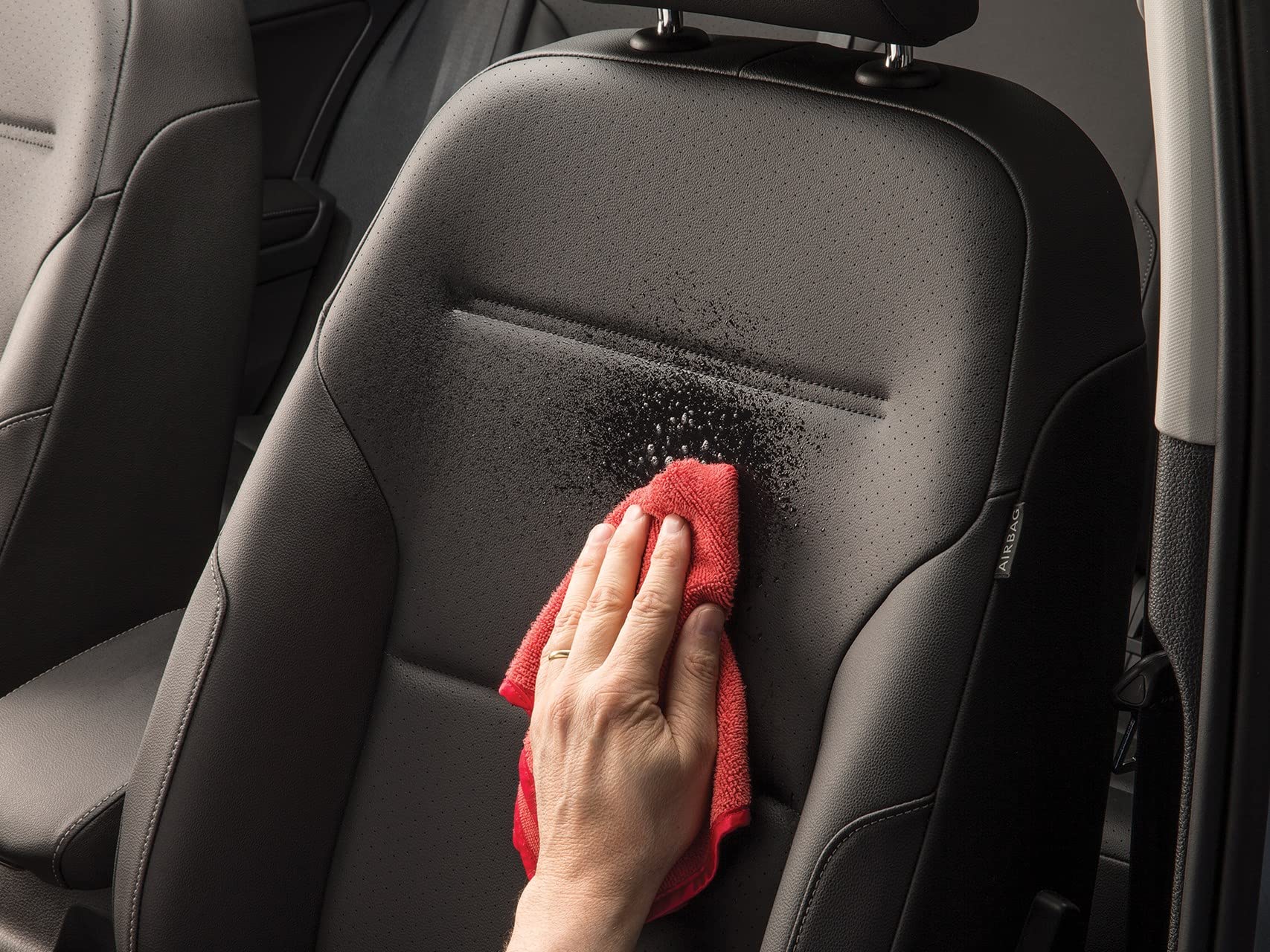 weathertech-techcare-leather-conditioner-with-aloe-vera-cleans-and-protects-auto image 4