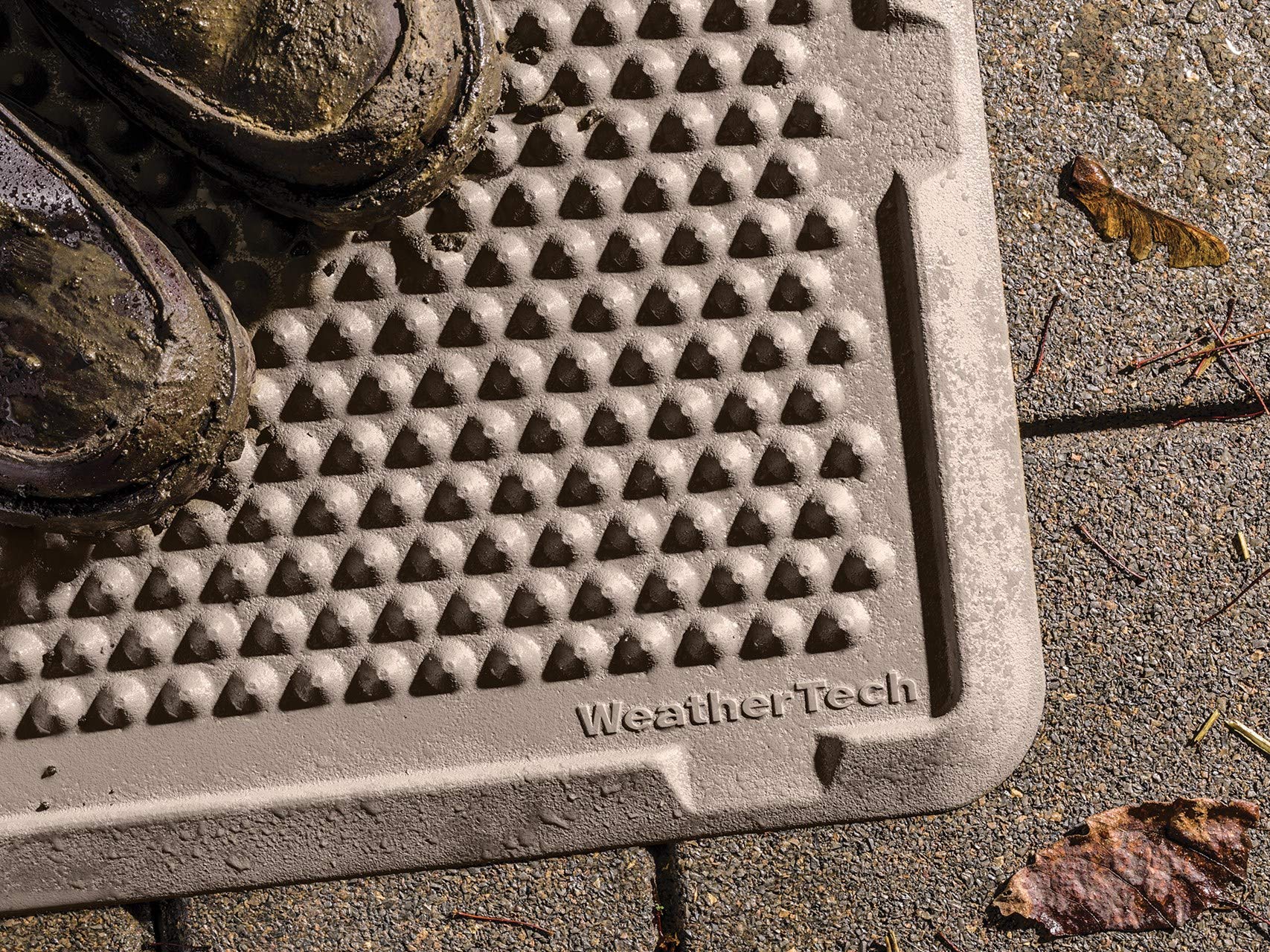 weathertech-outdoor-mat-black-24-x-39 image 2